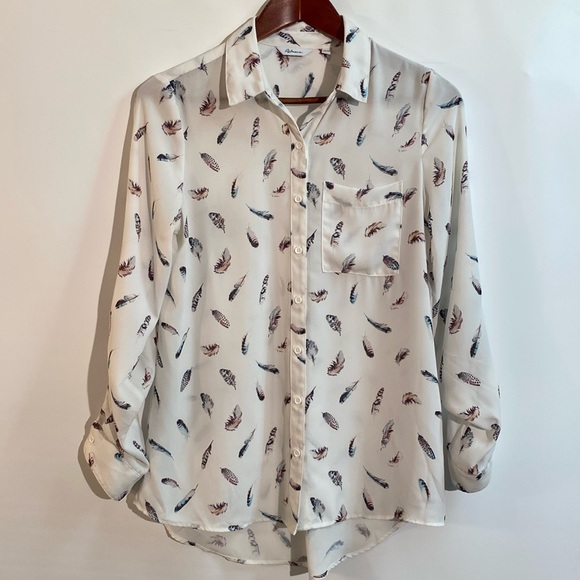 Reitmans - long sleeve button down blouse. Size XS - Picture 1 of 9